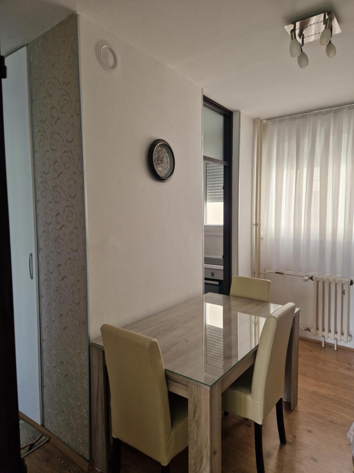 Esperanto Apartment Vranje Ngoại thất bức ảnh