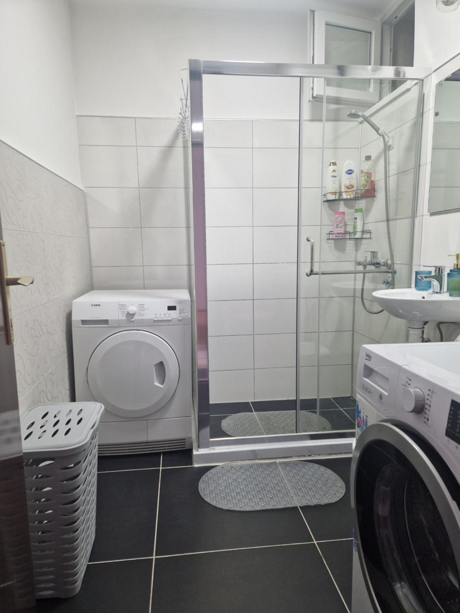 Esperanto Apartment Vranje Ngoại thất bức ảnh